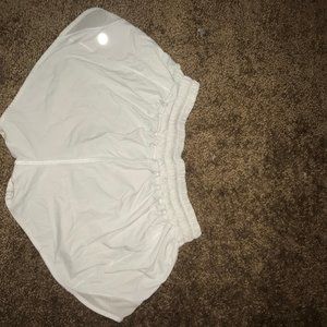 LULULEMON Hotty Totty Shorts- Light grey Size 2